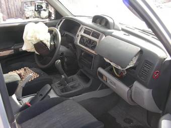 2005 Mitsubishi Pajero Sport Pictures