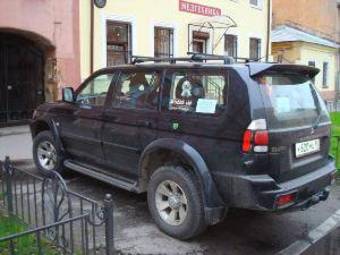 2005 Mitsubishi Pajero Sport Photos