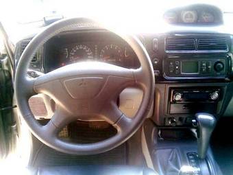 2005 Mitsubishi Pajero Sport Photos