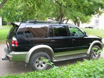 2005 Mitsubishi Pajero Sport Wallpapers
