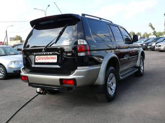2005 Mitsubishi Pajero Sport Wallpapers