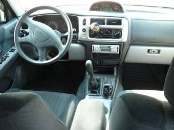 2005 Mitsubishi Pajero Sport Photos
