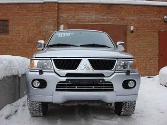 2006 Mitsubishi Pajero Sport Photos