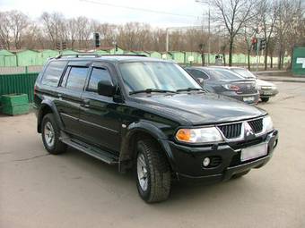 2006 Mitsubishi Pajero Sport Photos