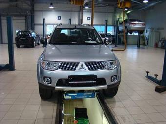 2008 Mitsubishi Pajero Sport Pics