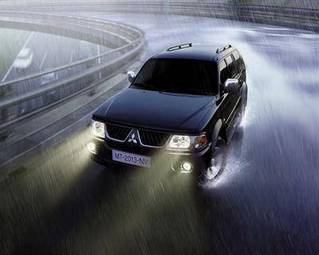 2008 Mitsubishi Pajero Sport Photos