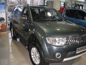 2008 Mitsubishi Pajero Sport Wallpapers