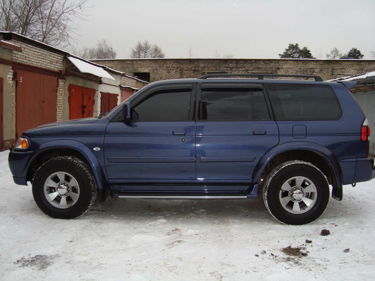 2008 Mitsubishi Pajero Sport specs, Engine size 3000cm3, Fuel type ...