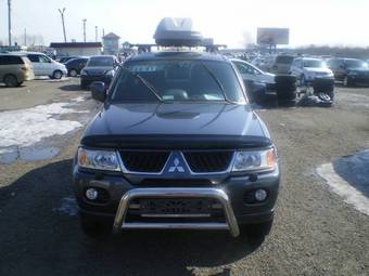 2008 Mitsubishi Pajero Sport Photos