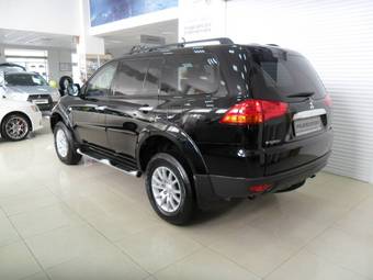2011 Mitsubishi Pajero Sport Photos