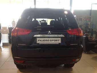 2012 Mitsubishi Pajero Sport Wallpapers