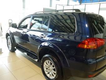 2012 Mitsubishi Pajero Sport Photos