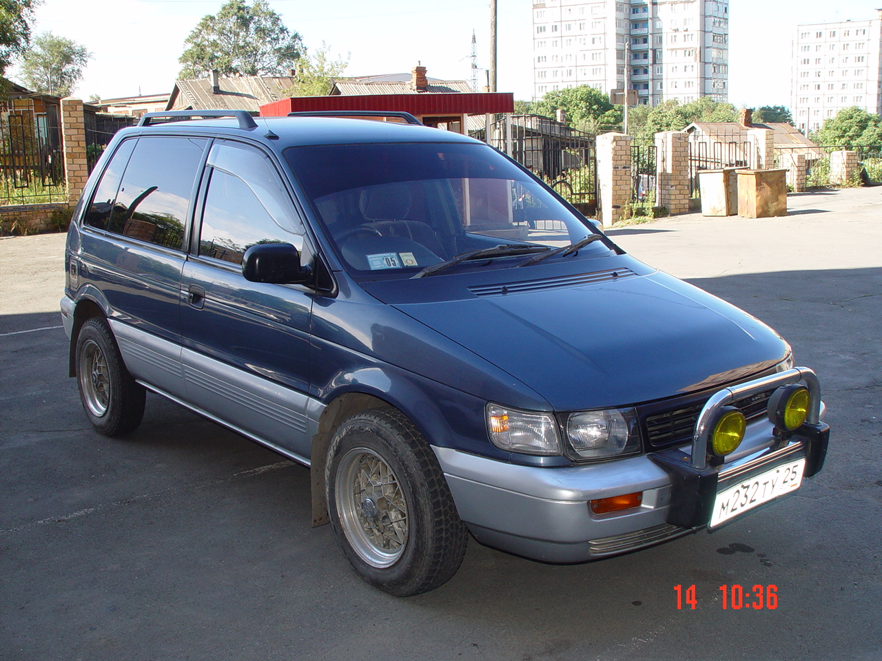 1991 Mitsubishi RVR