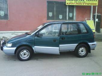 1991 Mitsubishi RVR Pictures