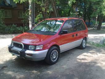 1991 Mitsubishi RVR Pictures