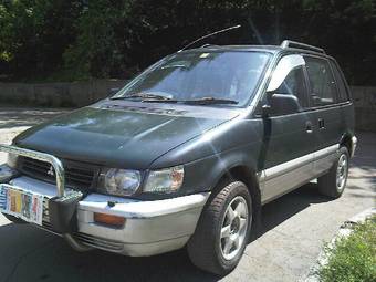 1991 Mitsubishi RVR Photos