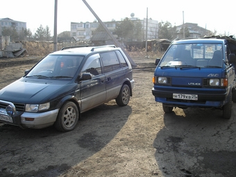 1992 Mitsubishi RVR