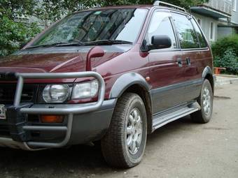 1992 Mitsubishi RVR Pictures