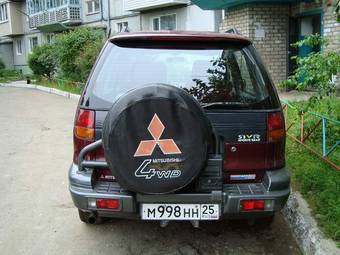 1992 Mitsubishi RVR Photos