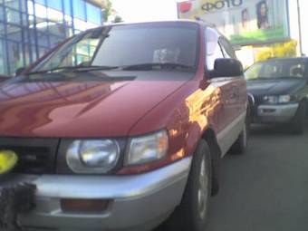 1992 Mitsubishi RVR Photos