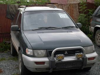 1992 Mitsubishi RVR Photos