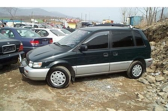 1993 Mitsubishi RVR