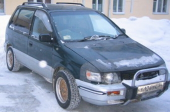 1993 Mitsubishi RVR