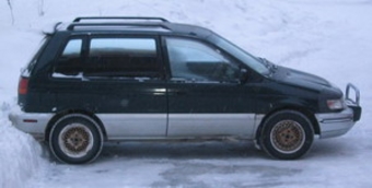 1993 RVR