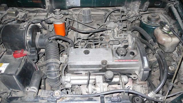 1993 Mitsubishi RVR