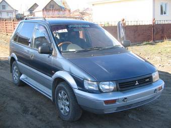 1993 Mitsubishi RVR Photos