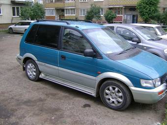 1993 Mitsubishi RVR Pictures