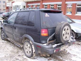 1993 Mitsubishi RVR Photos