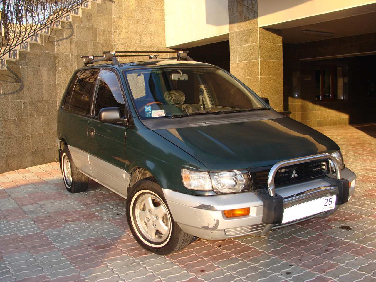 1993 Mitsubishi RVR