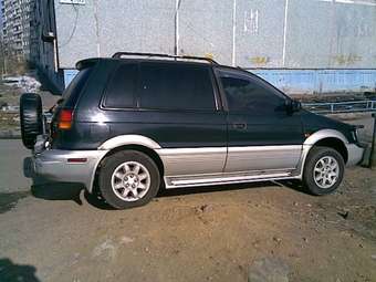 1994 RVR