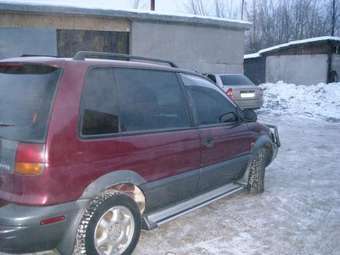 1994 Mitsubishi RVR Pictures
