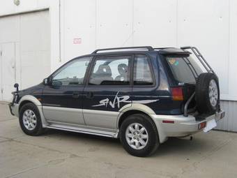 1994 Mitsubishi RVR Photos