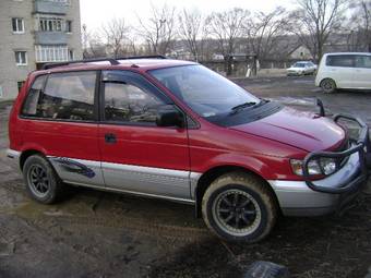 1994 Mitsubishi RVR Photos