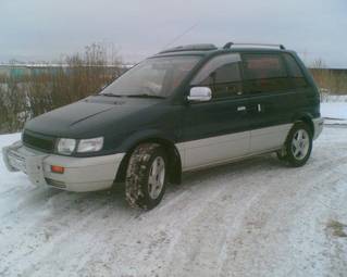 1994 Mitsubishi RVR Photos