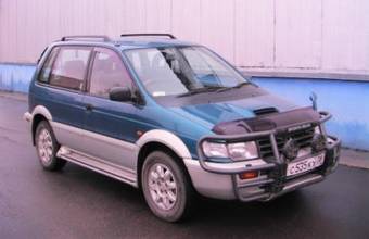 1994 Mitsubishi RVR Photos