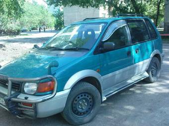 1994 Mitsubishi RVR Pictures