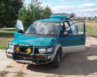 1994 Mitsubishi RVR Photos