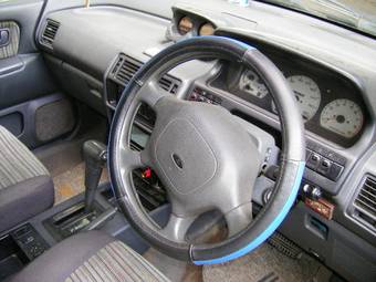 1994 Mitsubishi RVR Pictures