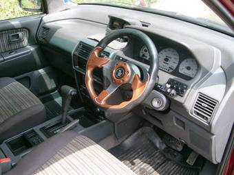 1994 Mitsubishi RVR Pictures