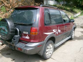 1994 Mitsubishi RVR Images