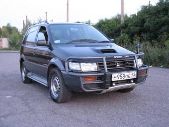 1994 Mitsubishi RVR Photos