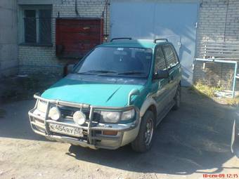 1994 Mitsubishi RVR Pictures
