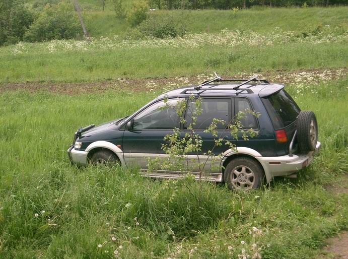 1995 Mitsubishi RVR