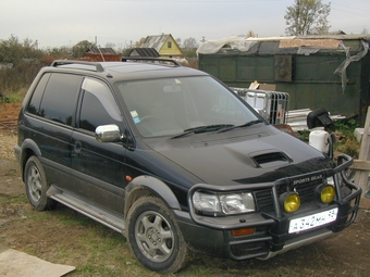 1995 Mitsubishi RVR