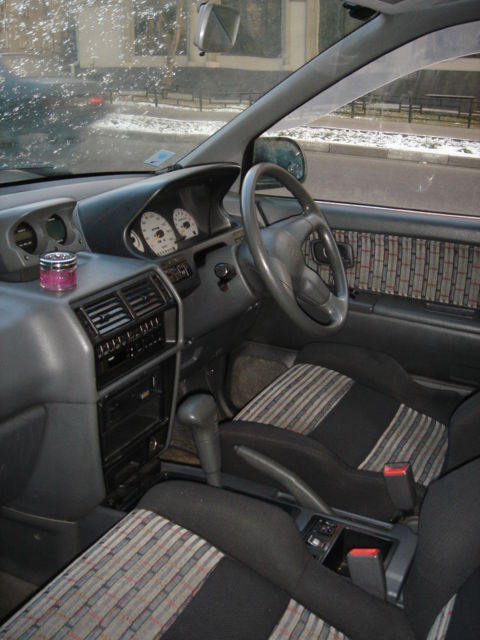 1995 Mitsubishi RVR