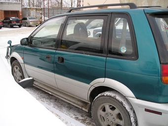 1995 RVR